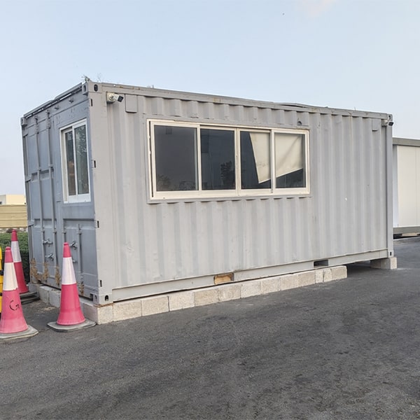 portable classroom trailers can be equipped with various energy and water capabilities to meet the specific needs of the school